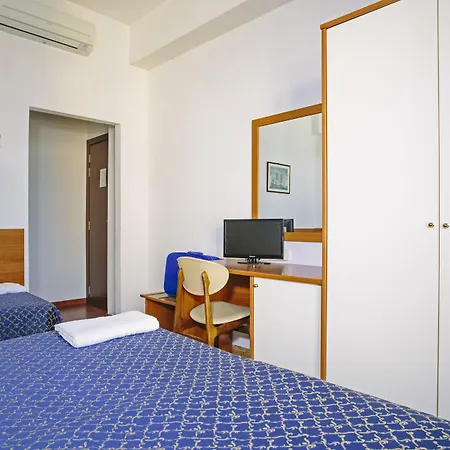 Paradiso Hotel 3*