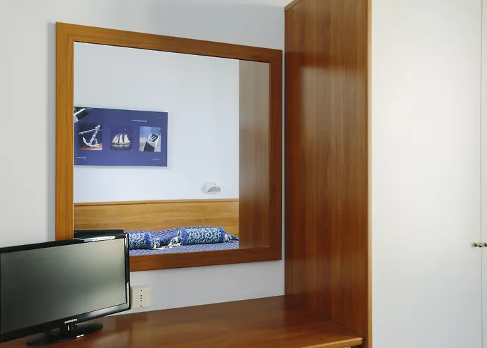 Paradiso 西尼加利亚