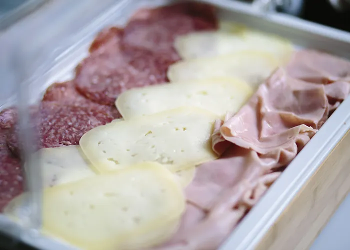 Paradiso 西尼加利亚