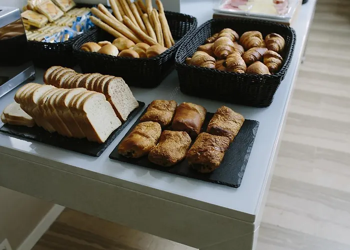 Paradiso 西尼加利亚