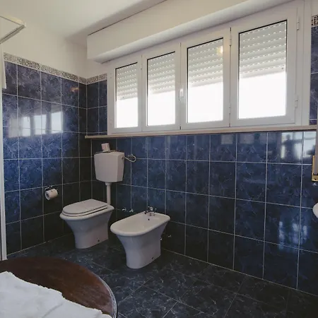 ホテル Paradiso セニガッリア