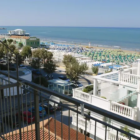 ホテル Paradiso 3*